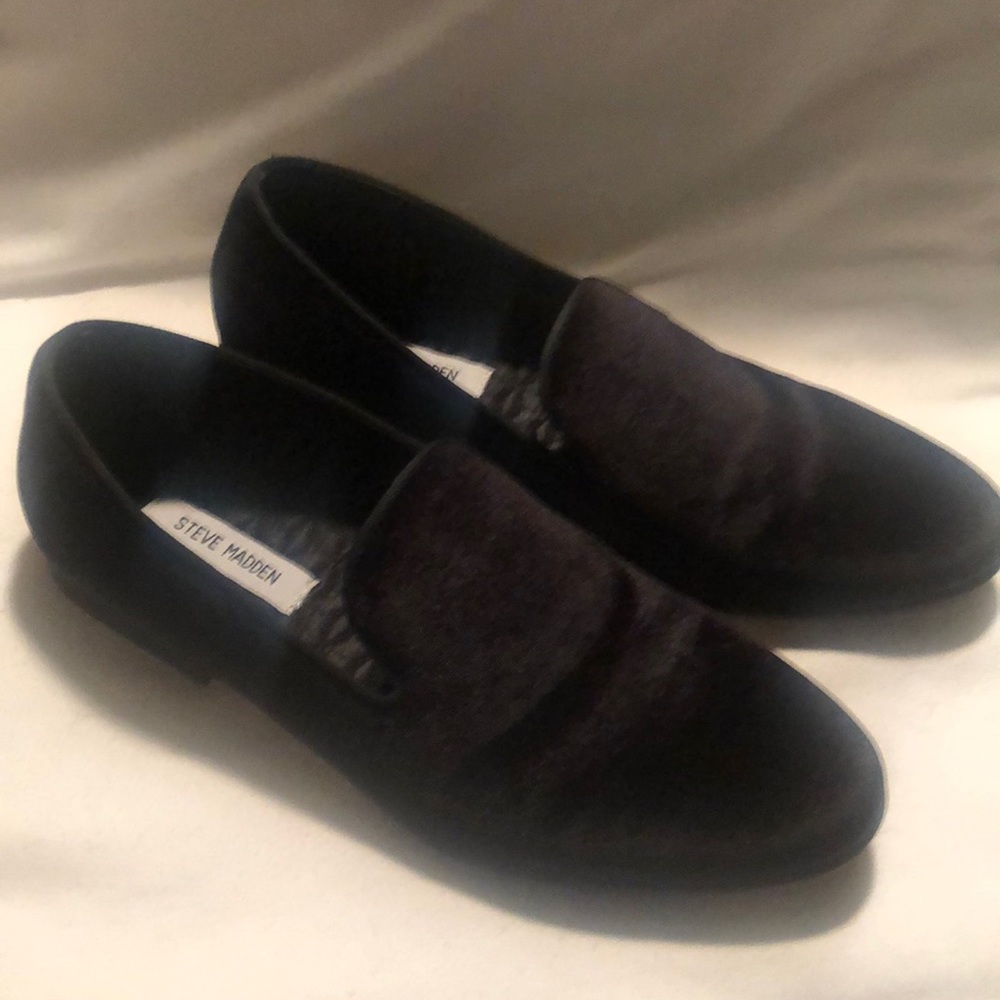 Steve Madden CENTS Black  Velvet  Slip On  Silk lined Size 10 D Never Worn